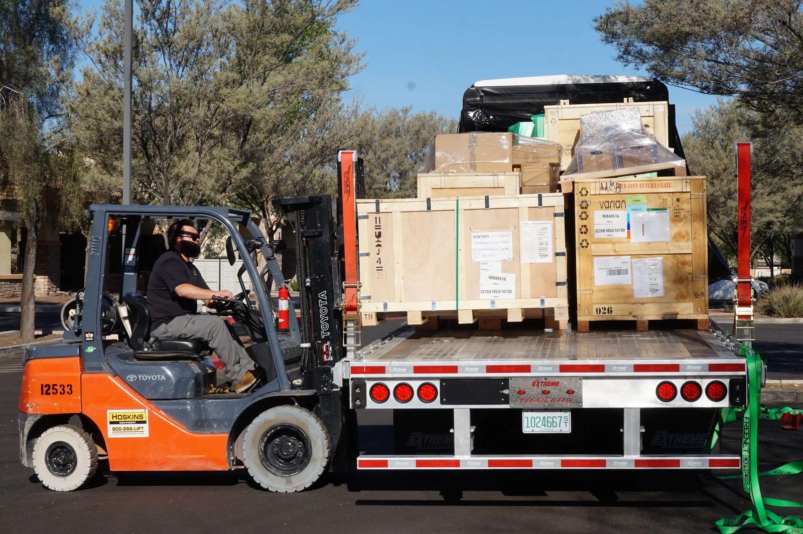 photo-forklift